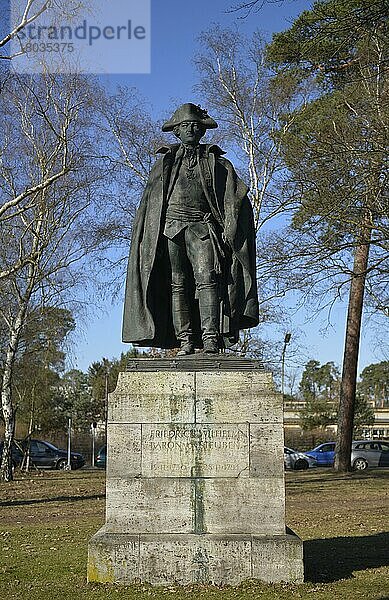 Denkmal  Friedrich Wilhelm Baron von Steuben  Clayallee  Dahlem  Berlin  Deutschland  Europa