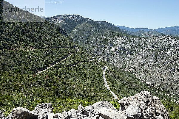 Serpentinenstraße  Parnon-Gebirge  Arkadien  Peloponnes  Griechenland  Europa