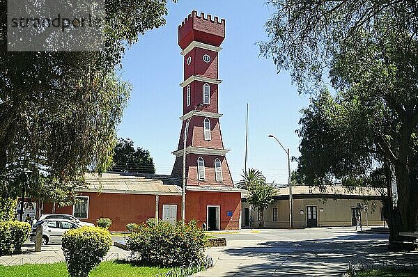 Bauer-Turm  Torre  Uhrturm  Valle del  Touristen-Information  Plaza de Armas  Vicuna  Elqui-Tal  Norte Chico  Chile  Südamerika