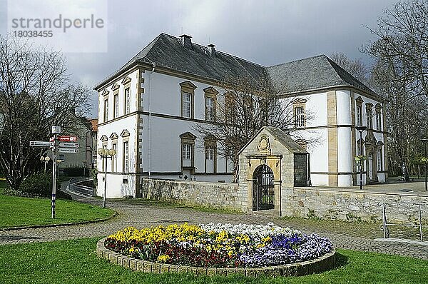 Stadtbibliothek  ehemalige Domdechanei  Paderborn  Ostwestfalen-Lippe  Nordrhein-Westfalen  Deutschland  Europa