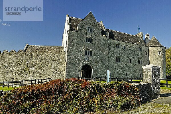 Parke's Castle  Lough Gill  Fivemile Bourne  Dromahair  Grafschaft Leitrim  Leitrim Castle  Irland  Europa