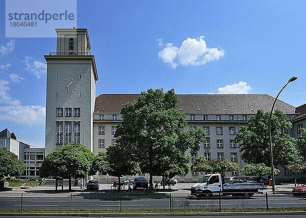 Rathaus Tempelhof  Tempelhofer Damm  Tempelhof  Berlin  Deutschland  Europa