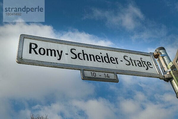 Straßenschild  Romy-Schneider-Straße  Haselhorst  Spandau  Berlin  Deutschland  Europa