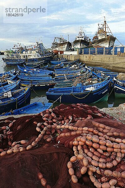 Marokko  Fischerboote  Hafen  Essaouira  Afrika