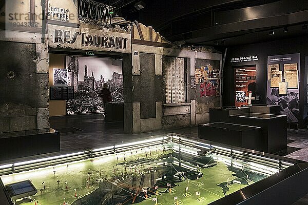 Innenraum des Mémorial de Caen  Museum und Kriegsdenkmal in Caen  Normandie  Frankreich  Europa