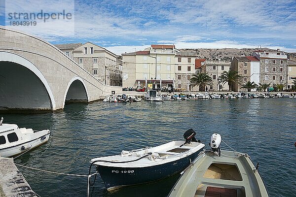 Hafen  Pag  Insel Pag  Dalmatien  Kroatien  Europa