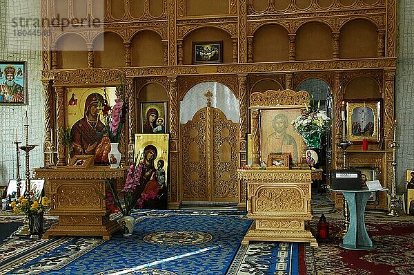 Innenansicht der Kirche des orthodoxen Klosters von Vestem  einem südlichen Vorort von Sibiu wird von der Äbtissin Maria Craciun geführt. Transylvanien  Rumänien  Europa