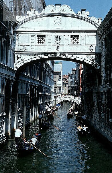 Bridge of Sighs  Venice  Italy  Seufzerbrücke  Venedig  Italien  Seuzerbrücke  Europa