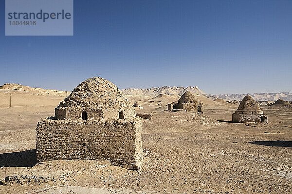 Grabstätte  Al Qasr  Dakhla Oase  Libysche Wüste  El Qasr  Grabmahl  Ägypten  Afrika