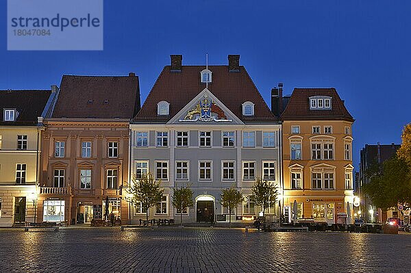 Commandantenhus (Kommandantenhaus)  Ostseite  Alter Markt  Altstadt  Stralsund  Mecklenburg-Vorpommern  Deutschland  Europa