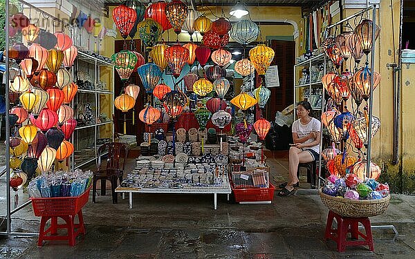 Lampionverkauf  Hoi An  Vietnam  Asien