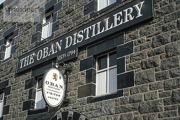Oban-Destillerie  im Besitz von Diageo in der Stadt Oban  Argyll und Bute  Schottland  UK