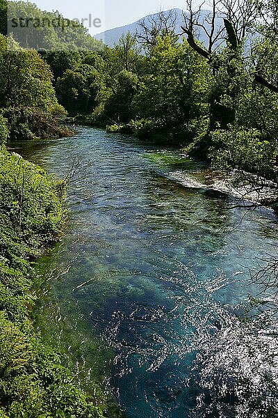 Blaues Auge  Karstquelle  Syri i Kalter  Fluss Bistrica  Saranda  Albanien  Europa