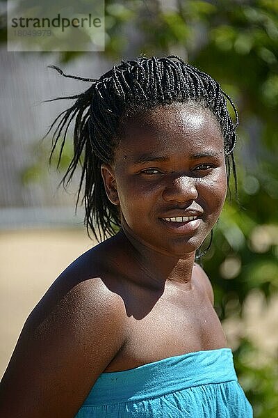 Junge Frau  Ndiyona  Namibia  Afrika