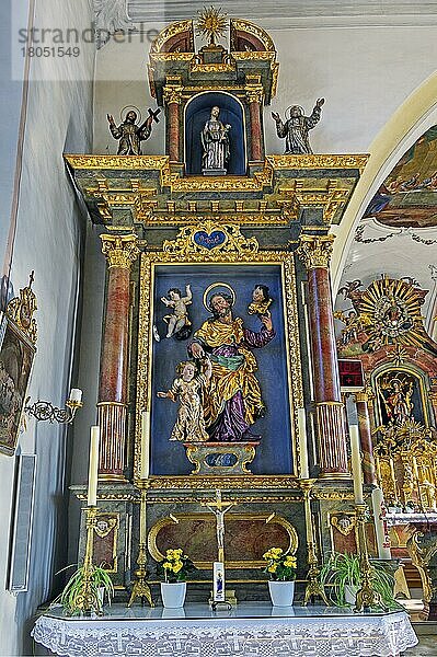 Seitenaltar  katholische Pfarrkirche St. Afra  Betzigau  Allgäu  Bayern  Deutschland  Europa