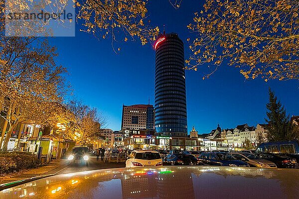 Eichplatz mit Jentower  Jena  Thüringen  Deutschland  Europa