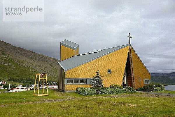 Kirche  Talknafjardarkirkja  Talknafjördur  Westfjorde  Island  Europa