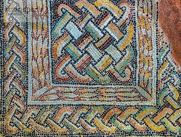 Dekorative Einheit in einer Mosaikkomposition  Römische Villa mit wunderbaren Mosaikböden  1. -5. Jhd. n. Chr. Desenzano del Garda  Gardasee  Italien  Desenzano del Garda  Gardasee  Italien  Europa