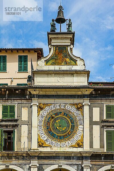 Lauben und Uhrenturm von 1595  Piazza della Loggia  Brescia  Lombardei  Italien  Brescia  Lombbardei  Italien  Europa