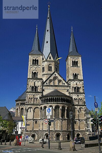 Münster St. Martin  Bonner  basilika  Bonn  Rheinland  Nordrhein-Westfalen  Deutschland  Europa