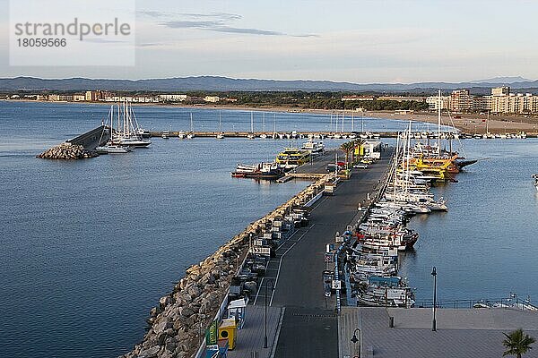 Hafen  L' Estartit  Costa Brava  Spanien  Europa