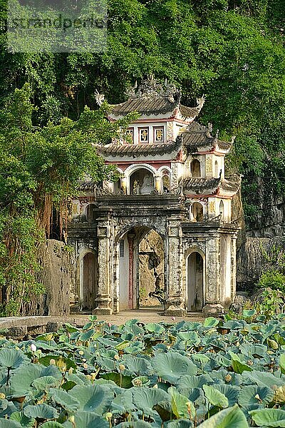Bich Dong Pagode  Ninh Binh  Vietnam  Asien
