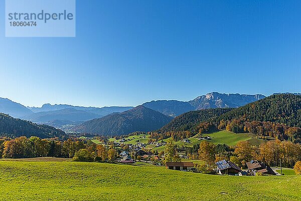 Ortsteil Oberau mit Alpenpanorama  Berchtesgaden-Oberau  Berchtesgaden  Oberbayern  Bayern  Deutschland  Europa