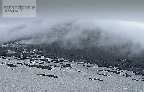 Hauptkrater  Etna  Sizilien  Italien  Europa