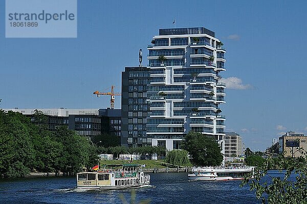 Wohnturm Living Levels  Mühlenstraße  Friedrichshain  Berlin  Deutschland  Europa