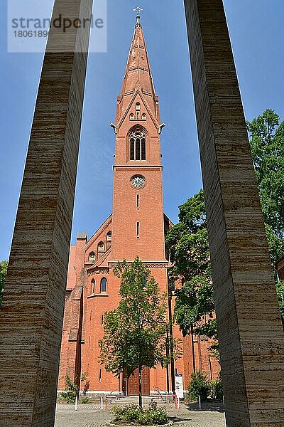 Matthäuskirche  Schlossstraße  Steglitz  Steglitz-Zehlendorf  Berlin  Deutschland  Europa