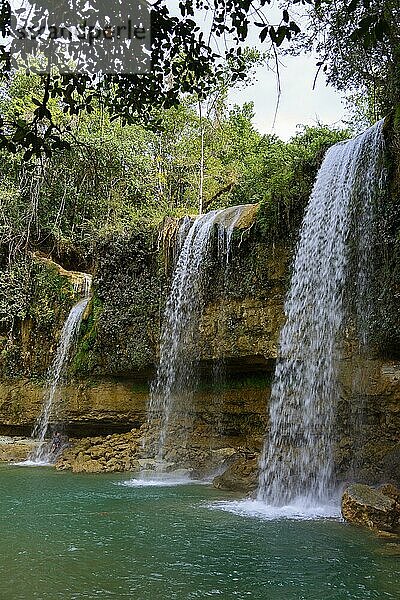 Wasserfall  Salto Alto  Fluss Comatillo  Bayaguana  Karibik  Amerika  Dominikanische Republik  Mittelamerika