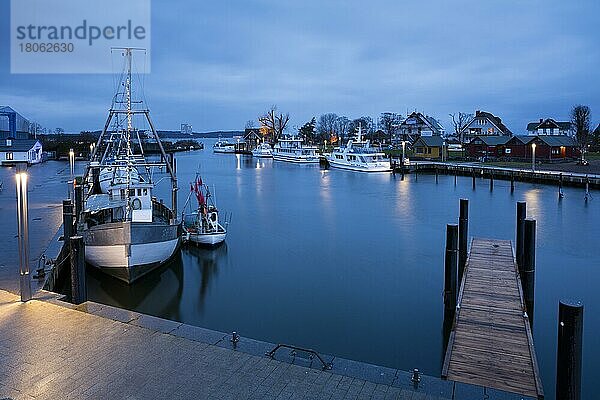 Hafen  Niendorf/Ostsee  Timmendorfer Strand  Lübecker Bucht  Schleswig-Holstein  Deutschland  Europa