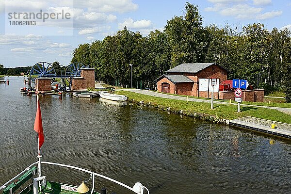 Schiff Ostroda  Kanthen  Katy  Oberlandkanal  Ermland-Masuren  Oberländischer Kanal  Kanal Elbling Osterode  Elblag-Ostroda-Kanal  Warminsko-Mazurskie  Polen  Europa