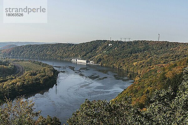 Fluss  Ruhr  Ruhrtal  Köpchenwerk  RWE  Pumpspeicherkraftwerk  Hohensyburg  Herdecke  Dortmund  Ruhrgebiet  Nordrhein-Westfalen  Deutschland  Europa