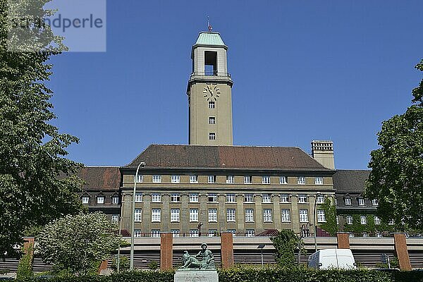 Rathaus  Carl-Schurz-Strasse  Spandau  Berlin  Deutschland  Europa