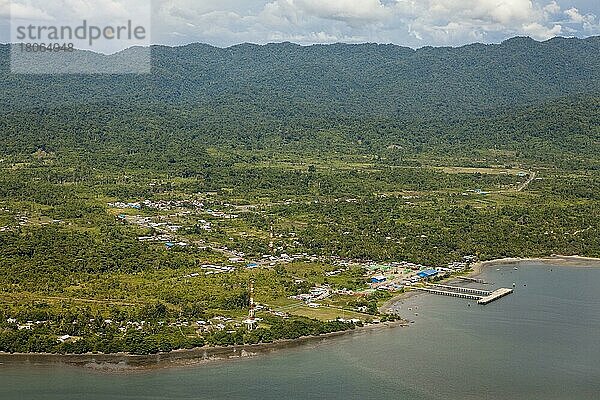 Küste  Cenderawasih-Bucht  West-Papua  Indonesien  Asien