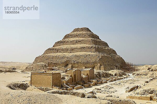Stufenpyramide des Pharao Djoser  Sakkara  Ägypten  Afrika