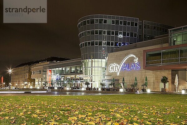Mercatorhalle  Citypalais  Duisburg  Ruhrgebiet  Nordrhein-Westfalen  Deutschland  Europa