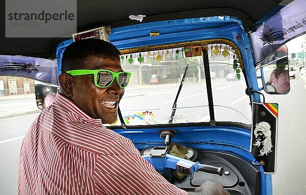 Tuk Tuk  Kandy  Sri Lanka  Asien