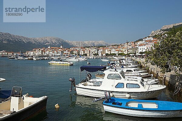 Hafen  Baska  Insel Krk  Kvarner Bucht  Kroatien  Europa