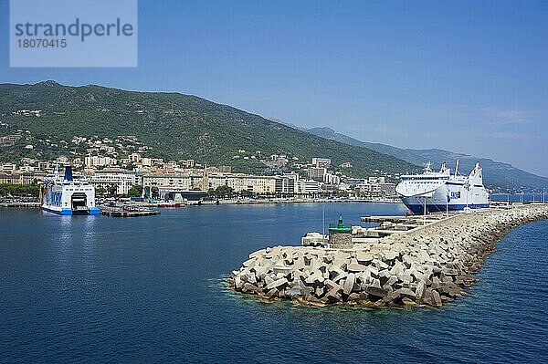 Hafen  Bastia  Korsika  Frankreich  Europa