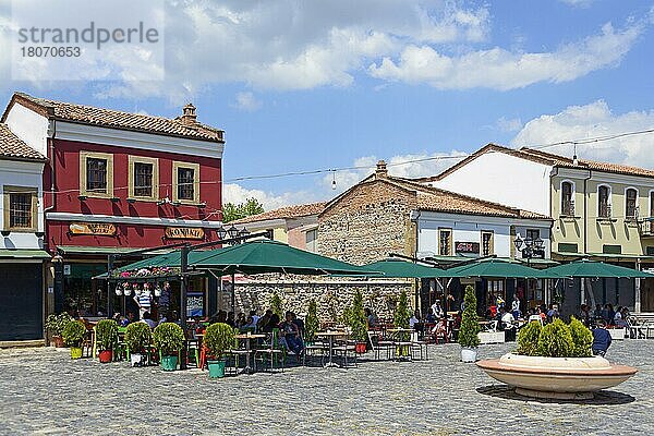 Marktplatz  Stadtteil Alter Basar  Pazari i Vjeter  historisches Basar-Viertel  Korca  Korça  Albanien  Europa