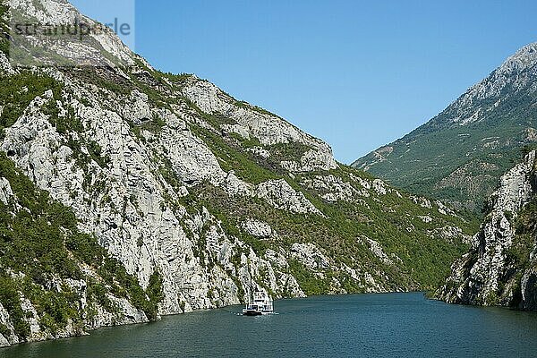 Koman-Stausee  Fluss Drin  Albanien  Europa