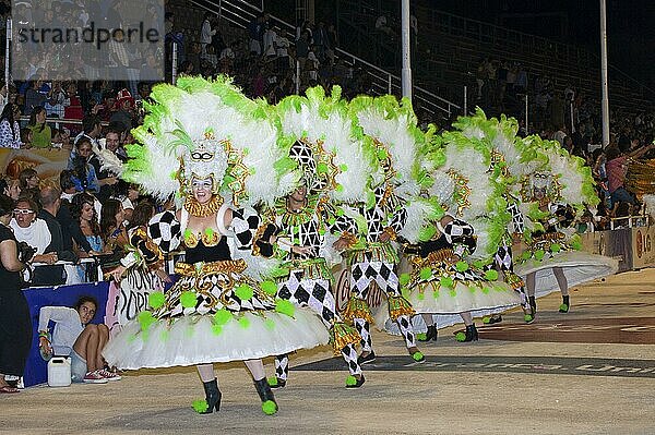 Tänzerinnen  Gualeguaychu Karneval  Gualeguaychu  Provinz Entre Rios  Argentinien  Südamerika