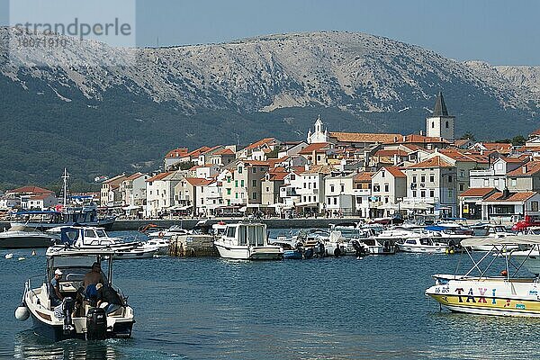 Hafen  Baska  Insel Krk  Kvarner Bucht  Kroatien  Europa