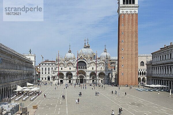 Erhöhte Ansicht des Markusplatzes  Venedig  Italien  Europa