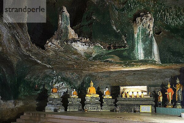 Buddha-Statuen  Höhlentempel Wat Tham Suwan Khuha  Phang Nga  Thailand  Asien