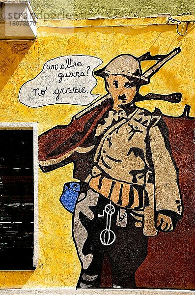 Gegen Krieg  Wandgemälde  Murales in Orgosolo  Sardinien  Italien  Europa
