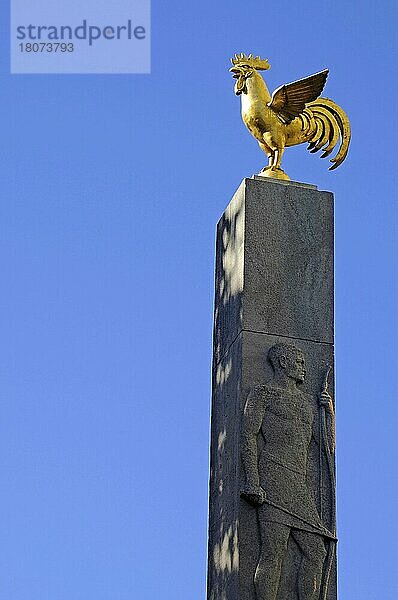 Der goldene Hahn  Denkmal der Schützen  Kriegerdenkmal  Essen  Ruhrgebiet  Nordrhein-Westfalen  Deutschland  Europa