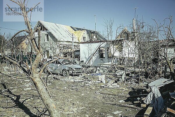 Ruinen des Wohnviertels Bohunia  es wurde in der Nacht von 1. auf 2. März durch einen russischen Raketenangriff zerstört  Schytomir  Ukraine  Europa